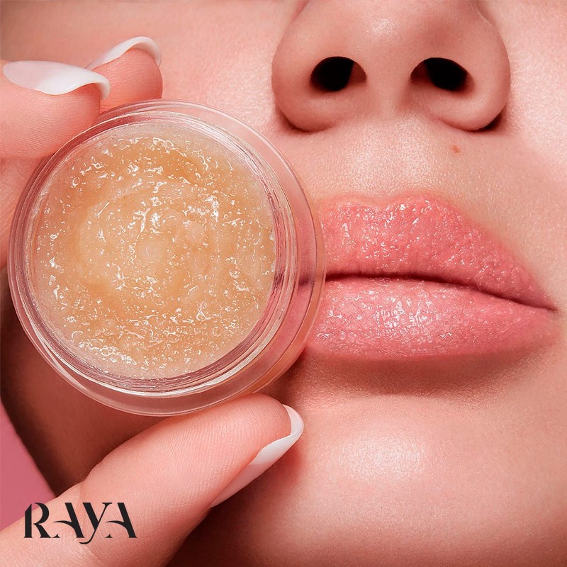 اسکراب لب شکر وانیلی بادی شاپ The Body Shop Warm Vanilla Sugar Lip Scrub